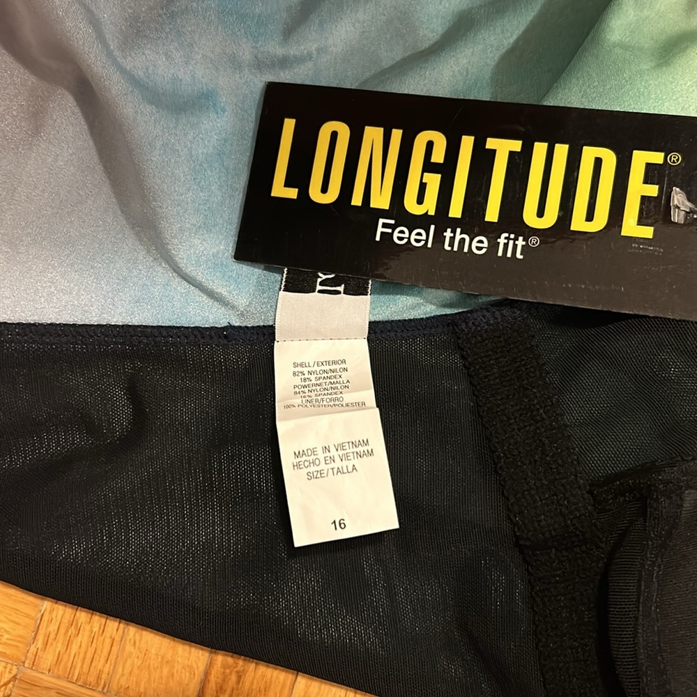 Longitude - Picture 6 of 6